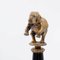 Elefanten aus Bronze auf Porzellansäulen mit Bronzerahmen von Wong Lee, 2er Set 7
