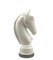 Escultura de caballo de ajedrez de resina blanca, Italia, años 70, Imagen 1