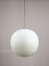 Grande Lampe à Suspension Sphère Mid-Century en Opaline & Laiton, Italie 10