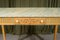 Mesa auxiliar Regency de madera satinada y mármol sintético de finales del siglo XX de Colefax & Fowler, Imagen 3