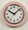 Reloj de pared de Alemania Oriental vintage de baquelita rosa de Weimar, años 80, Imagen 7