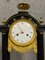 Uhr im Empire-Stil aus schwarzem Marmor mit Portikus und vergoldeter Bronze 3