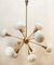 Lámpara de araña Sputnik con 12 luces de latón y vidrio, Imagen 2