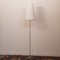 Hohe Vintage Stehlampe in Weiß mit handgefertigtem Lampenschirm in Weiß, Italien, 1990er 3