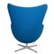 Egg Chair con poggiapiedi in tessuto blu di Arne Jacobsen, set di 2, Immagine 3