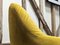 Butaca de terciopelo dorado amarillo, Imagen 4