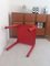 Mesa Stadium y sillas Selene en rojo de Vico Magistretti para Artemide, Italia, años 70. Juego de 5, Imagen 5