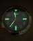 Horloge Murale Chronomètre à Lunette Cannelée Rouge Lumineux de Breitling 4