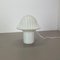 Lámpara de escritorio Zebrano en forma de hongo de vidrio atribuida a Peill & Putzler, Alemania, años 70, Imagen 2