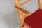 Silla francesa Mid-Century de haya con asiento de vinilo rojo, años 60, Imagen 5