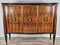 Credenza in mogano e palissandro con decorazioni in ottone e vetro, anni '50, Immagine 1