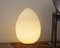 Italienische Vintage Egg Tischlampe aus mattweißem Muranoglas 5