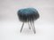 Taburete Vanity con superficie de piel de oveja azul y patas de horquilla, años 50, Imagen 7