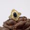 Anillo modernista de oro amarillo de 18 kt con zafiro, década de 1890, Imagen 14