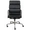 Chaise de Bureau EA-219 Softpad en Cuir Noir par Charles Eames 1