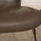 Poltrona James in pelle grigio talpa con sgabello di Stressless, Immagine 4