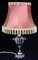 Versilberte Art Deco Tischlampe in Ziegenrosa mit rosa Seidenlampenschirm, 1930er 1