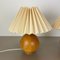 Lámparas de mesa con forma de bola de pino, Suecia, años 70. Juego de 2, Imagen 3