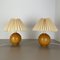 Lámparas de mesa con forma de bola de pino, Suecia, años 70. Juego de 2, Imagen 19