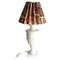 Lámpara de mesa neoclásica florentina en blanco con relieve de hoja, Italia, Imagen 2