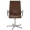 Mittlerer Oxford Stuhl aus grauem Alcantara Stoff von Arne Jacobsen 1