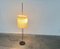 Lámpara de pie Cocoon Mid-Century, años 60, Imagen 7