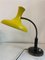 Lámpara de escritorio grande con pantalla de acero amarillo, Italia, años 50, Imagen 10