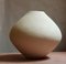 Weiße Sfondyli Vase aus Steingut von Elena Vasilantonaki 8