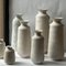 Weiße Alavastron Vase aus Steingut von Elena Vasilantonaki 15