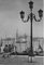 Andres, Venezia: Gondoles with People, Italia, 1955, Silver Gelatin Print, Immagine 1