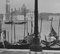 Andres, Venise : Gondoles avec des personnages, Italie, 1955, Tirage gélatino-argentique 3