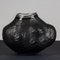 Vaso in Vetro Nero e Trasparente con Finitura di Forme Astratte con Anacoli Tritati, Immagine 1