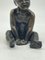 Bronzeskulptur eines sitzenden kleinen Jungen, Deutschland 13