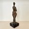 Oskar Bottoli, Escultura de mujer pequeña, 1969, bronce fundido sobre soporte de mármol negro, Imagen 9