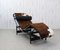 Chaise longue LC4 di Charlotte Perriand & Le Corbusier per Cassina, inizio XXI secolo, Immagine 2