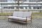 Mid-Century Sofa aus Nussholz von Knoll Antimott, 1960er 1