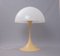 Lámpara de mesa Panthella de Verner Panton para Louis Poulsen, años 70, Imagen 2