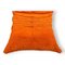 Sofá de una plaza Togo vintage de Ligne Roset con reposapiés de tela naranja. Juego de 2, Imagen 9