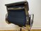 Chaise Soft Pad EA217 en Cuir Noir (Nero) par Charles & Ray Eames pour Vitra 11
