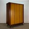 Vintage Kleiderschrank aus Holz 3