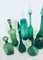 Vasi e decanter in vetro verde, anni '60, set di 12, Immagine 11