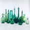 Vasi e decanter in vetro verde, anni '60, set di 12, Immagine 17