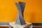 Jarrón de suelo vintage escultural de aluminio macizo, Alemania, años 60, Imagen 1