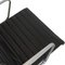 Silla de oficina Ea-119 de cuero negro de Charles Eames, años 90, Imagen 6
