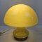 Italienische Mushroom Tischlampe aus Opalglas mit Messing, 1970er 3