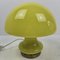 Italienische Mushroom Tischlampe aus Opalglas mit Messing, 1970er 2