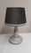 Lampada da tavolo vintage con base in marmo bianco a grana grossa e paralume in tessuto grigio-nero, anni '60, Immagine 1