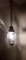 Deckenlampe mit Kristallglasschirm mit geometrischem Schliff auf verzierter Messinghalterung mit langer Kette, 1900 1