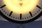 Lámpara de pared con forma de reloj de baquelita de Pragotron, años 50, Imagen 8