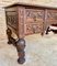 Escritorio o mesa de escritura renacentista francés, siglo XIX, con estructura tallada y camilla de hierro, Imagen 6